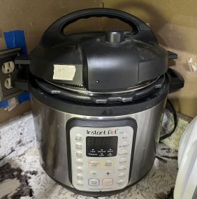 Used Instant Pot Cooker