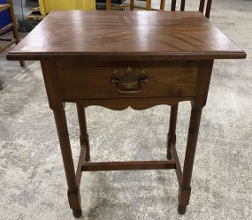 Small Mahogany Traditional Style Accent Side Table