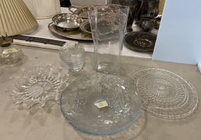 Assorted decorative glass pieces