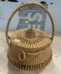 South Carolina Gullah Sweet Grass Basket with lid