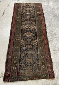 2'8 x 6'9 Semi Antique Persian Rug