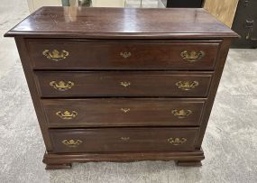 Late 20th Century Traditional Cherry Chest of Drawers