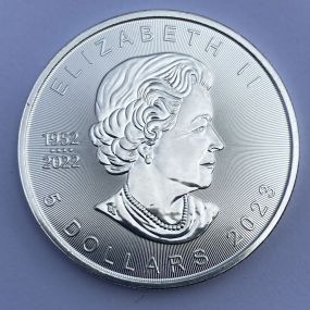 Queen Elizabeth Canadian Maple Leaf 1 oz. Fine Silver 2023