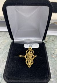 Ladies Eastern 22k Gold Ornate Scalloped Navette Ring  SZ: 8
