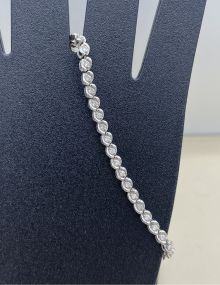 Ladies 14k White Gold 2.3ctw Solitaire Diamond 7.5" Tennis Bracelet