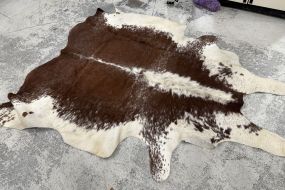 7'5 x 5' Cow Hide Area rug