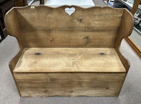Country Pine Heart Bench