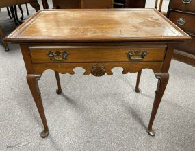 Late 20th Queen Anne Mahogany Tea Table