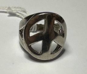 .925 Peace Sign Ring Size: