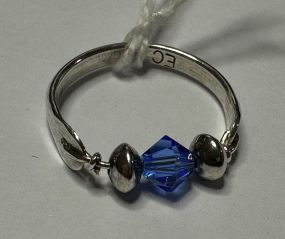 Vintage EC Sterling Small Ladies Ring with Glass Briolette Size: