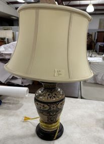 Antique Style Porcelain Vase Lamp