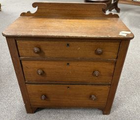 Vintage Traditional Mahogany Small Chest