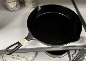 Griswold #8 Cast Iron Pan