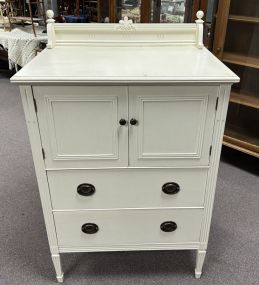 White Painted Traditional Style Gentlemen's Chest