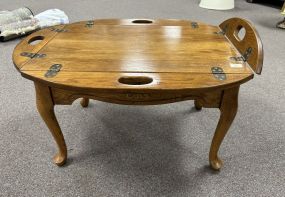 Late 20th Century Oak Queen Anne Style Butler Coffee Table