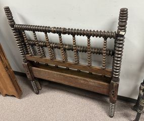 Vintage Jenny Lind Style Twin Bed
