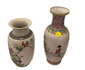 Two Chinese Porcelain Hand Painted Vases 13
