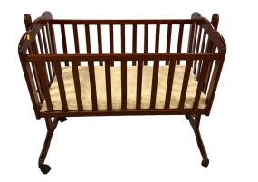 VTG Baby Glider Crib