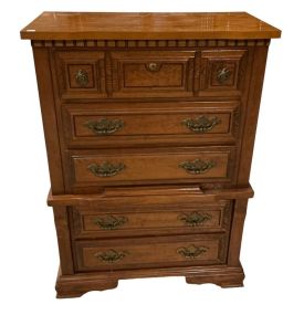 Late 20th Century Chest of Drawers 48