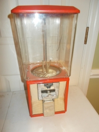 Bubble Gum Machine W/Key