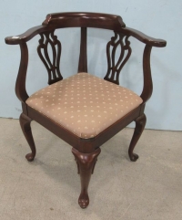 Ethan Allen Mahogany Corner Chair