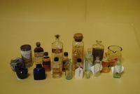 GROUP SCIENTIFIC, APOTHECARY & MEDICINAL BOTTLES