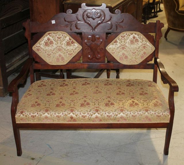 Carved Mahogany Victorian Loveseat