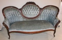 Victorian Medallion Back Sofa