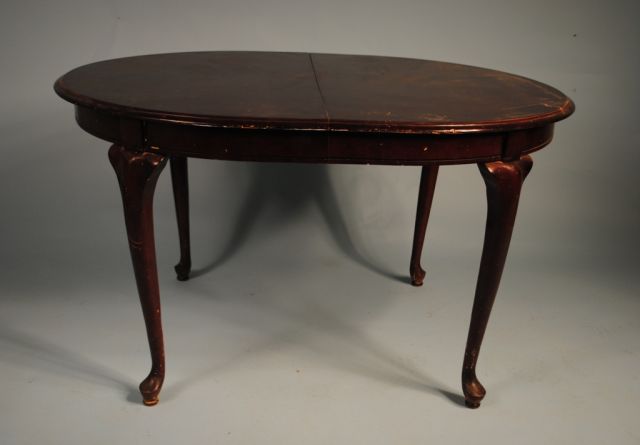 Queen Anne Style Breakfast Table