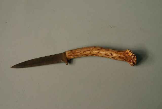 Knife with Deer Horn Handle