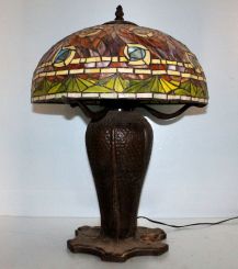 Tiffany Style Table Lamp