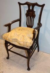 Early 20th Century Queen Ann Style Arm Chair