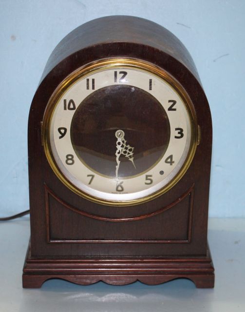 Electric Seth Thomas Mantel Clock