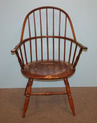 Early Comb Back Windsor Chair