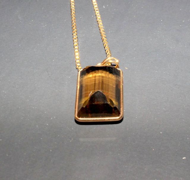 Yellow Topaz and Gold Pendant
