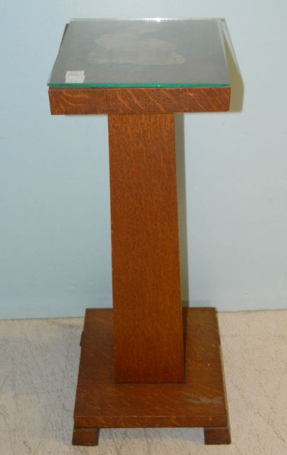 Oak Square Pedestal