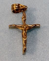 14K Yellow Gold Crucifix Pendant