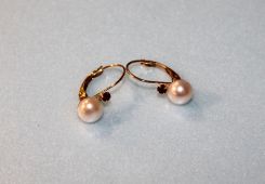 Pair Hoop Pearl Earrings