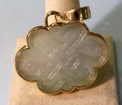 14k jade pendant