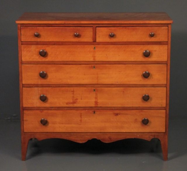 Early 19th Century Cherry Hepplewhite Chest