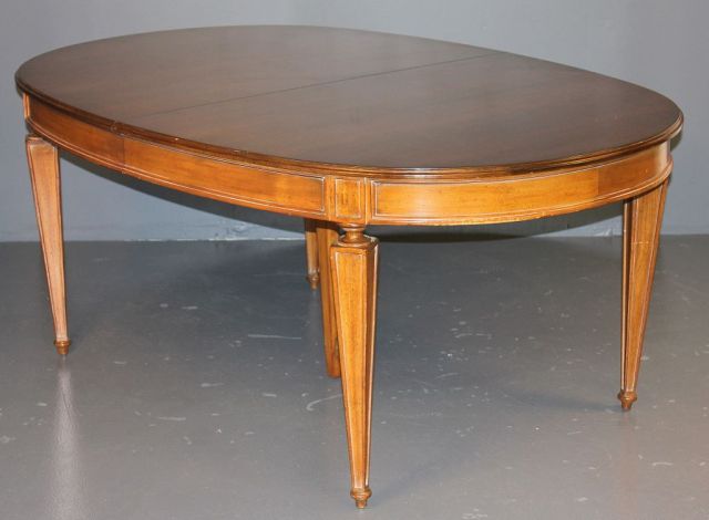 Contemporary Pecan Breakfast Table