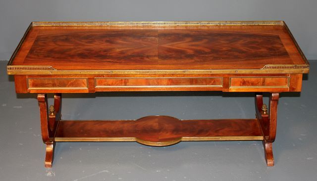 Duncan Phyfe Style Mahogany Coffee Table