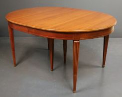 Contemporary Cherry Wood Oval Breakfast Table