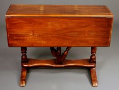 Early 20th Century Mahogany Drop Leaf Table