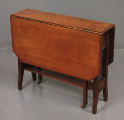 Late 19th Century Drop Leaf Table
