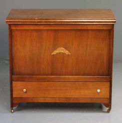 Early 20th Century English Walnut Trunk