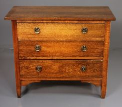 Early 20th Century Oak Three Drawer Chest