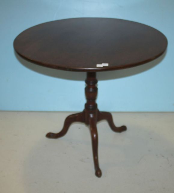 Late 19th Century Tilt Top Table