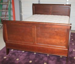 Queen Size Sleigh Bed