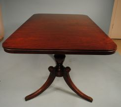 Mid 20th Century Duncan Phyfe Style Dining Table